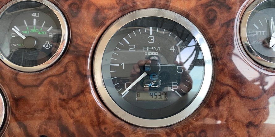 Sea Ray 310 Sundancer