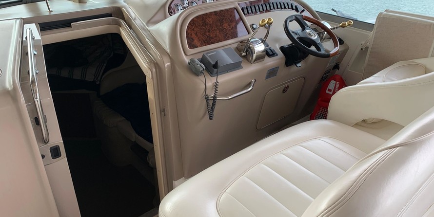 Sea Ray 310 Sundancer