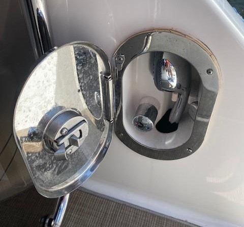 Sea Ray Sundancer 350 Coupe