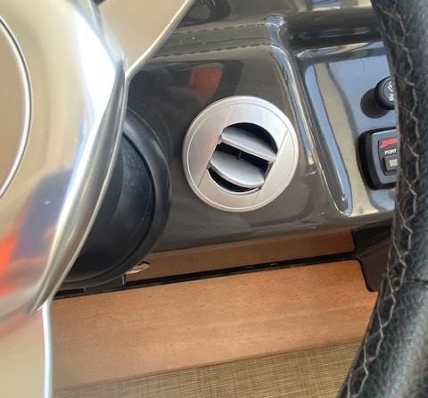 Sea Ray Sundancer 350 Coupe