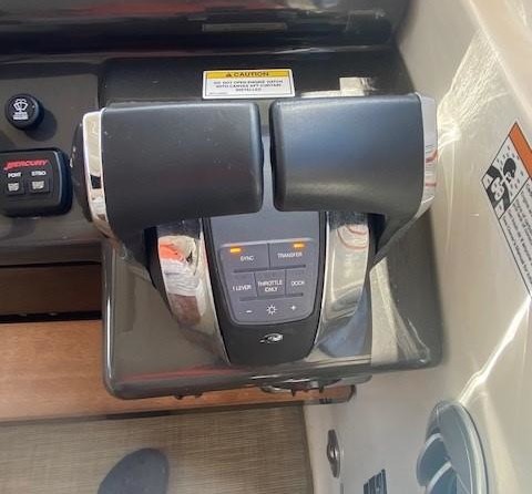 Sea Ray Sundancer 350 Coupe