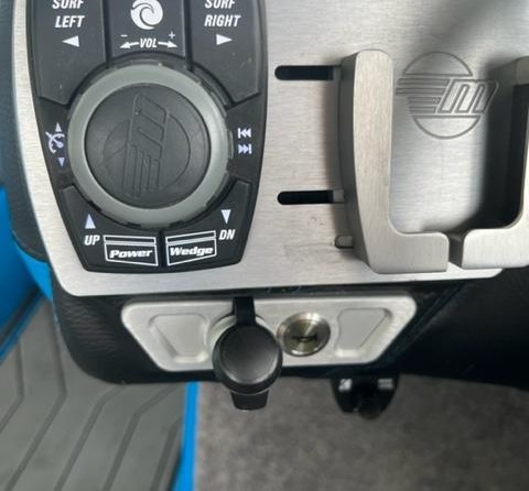 Malibu Wakesetter 25 LSV