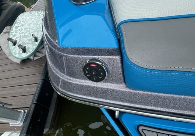 Malibu Wakesetter 25 LSV