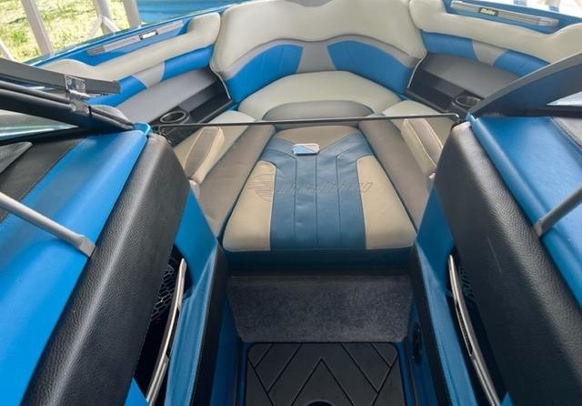 Malibu Wakesetter 25 LSV
