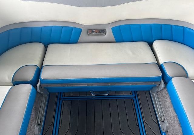 Malibu Wakesetter 25 LSV