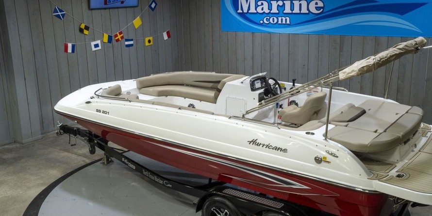 Hurricane 201 sundeck sport