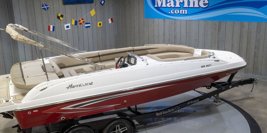 Hurricane 201 sundeck sport