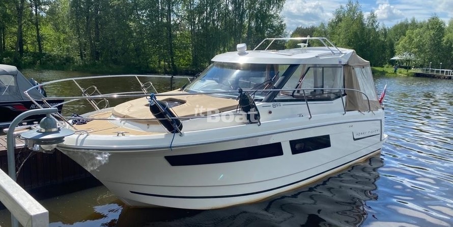 Jeanneau 885 Merry Fisher