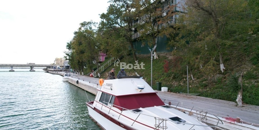 Silverton 35 Motor Yacht