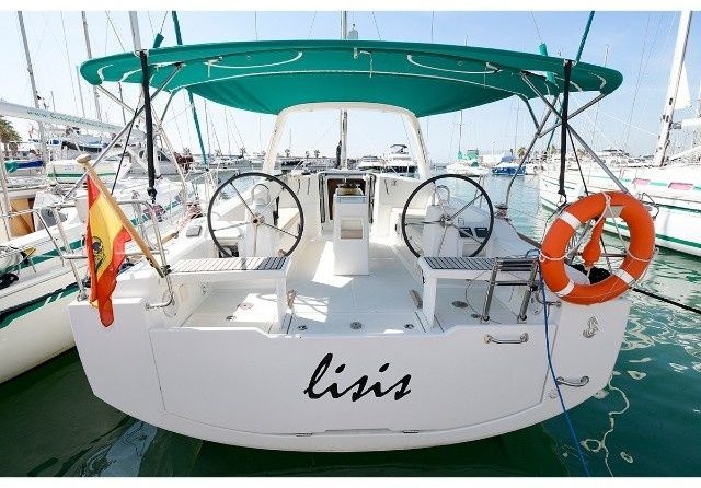 Beneteau Oceanis 38