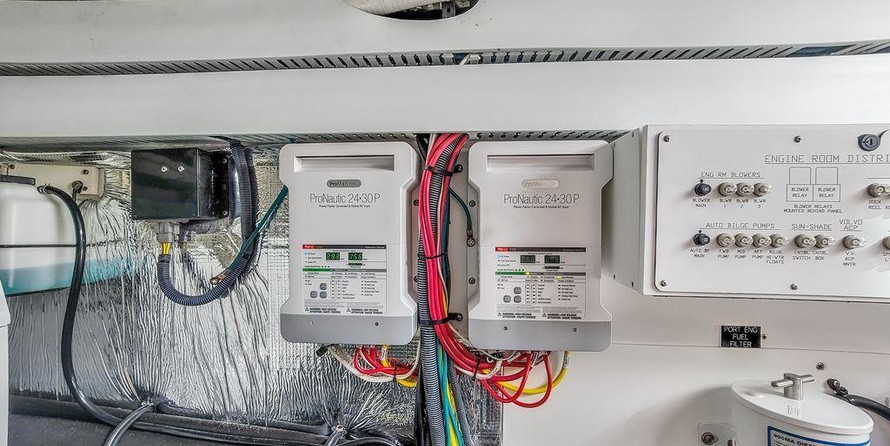 Cruisers Yachts 50 Cantius