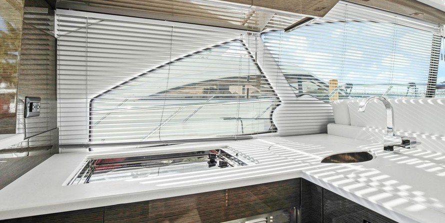 Cruisers Yachts 50 Cantius