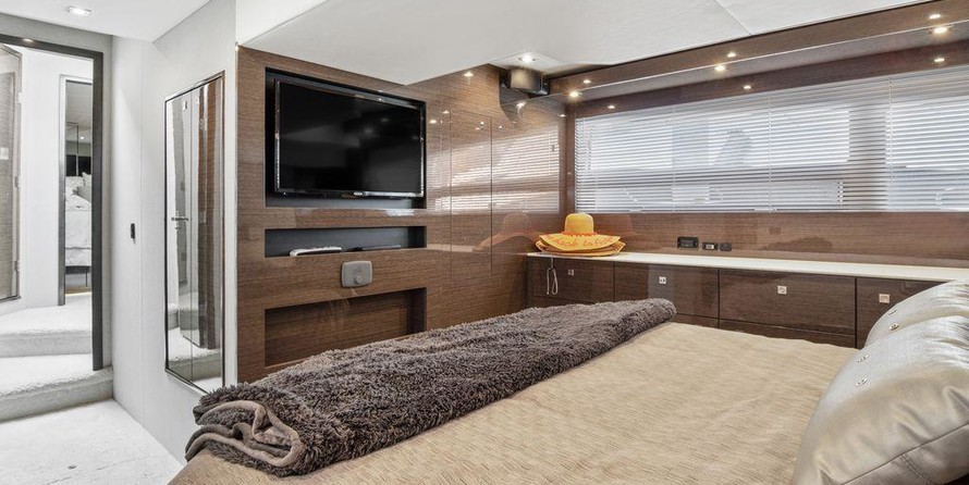 Cruisers Yachts 50 Cantius