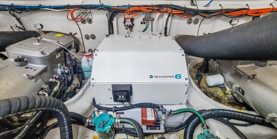 Cruisers Yachts 50 Cantius