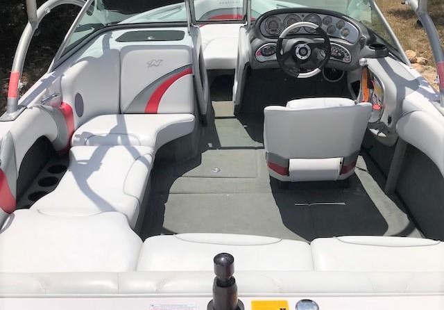 Super Air Nautique 210