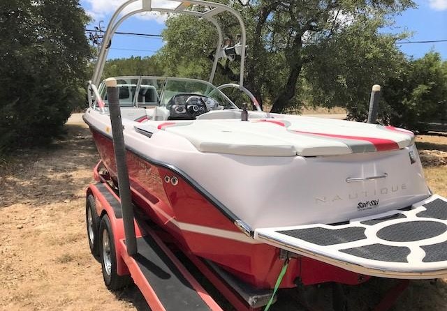 Super Air Nautique 210