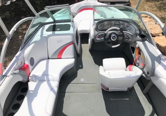 Super Air Nautique 210