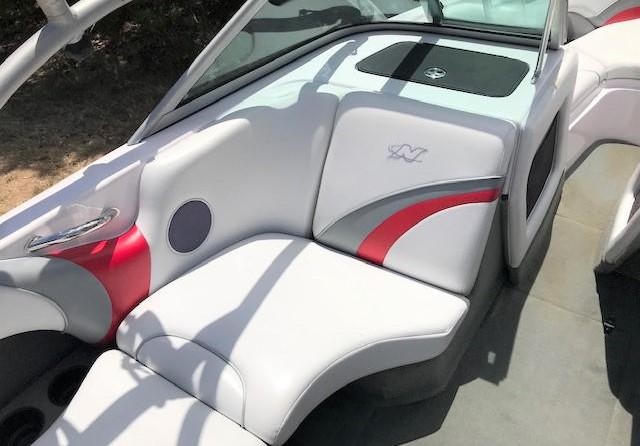 Super Air Nautique 210