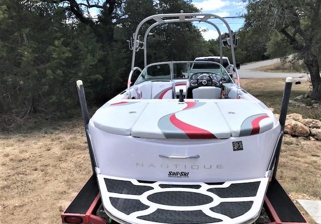 Super Air Nautique 210