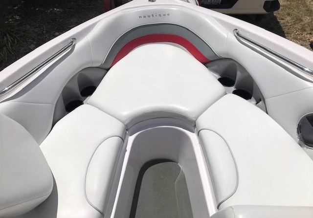 Super Air Nautique 210