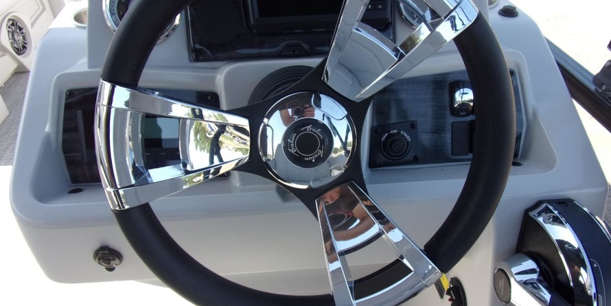 Sunchaser Boats Oasis 20 Fish-n-Cruise