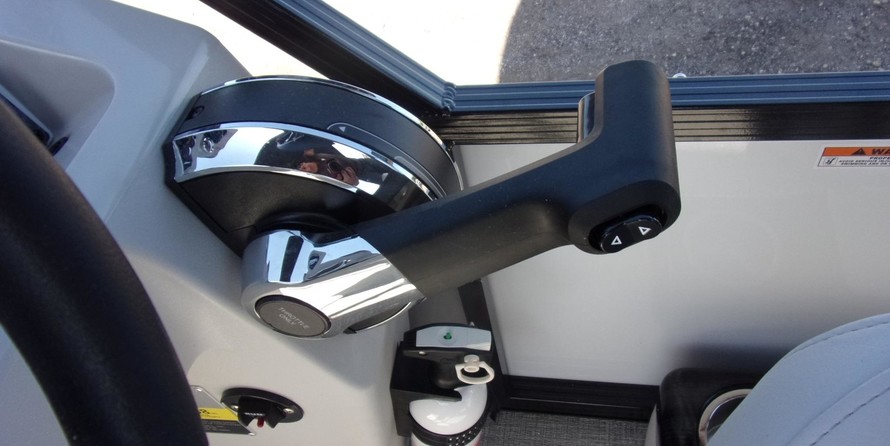 Sunchaser Boats Oasis 20 Fish-n-Cruise