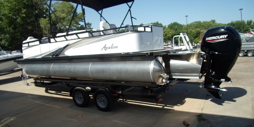 Sunchaser Boats Oasis 20 Fish-n-Cruise