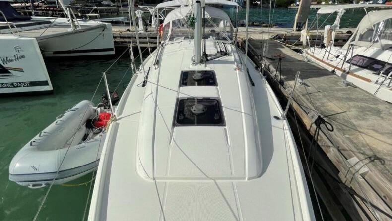 Beneteau Oceanis 30.1