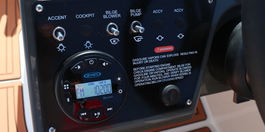 Bayliner VR6 BOWRIDER