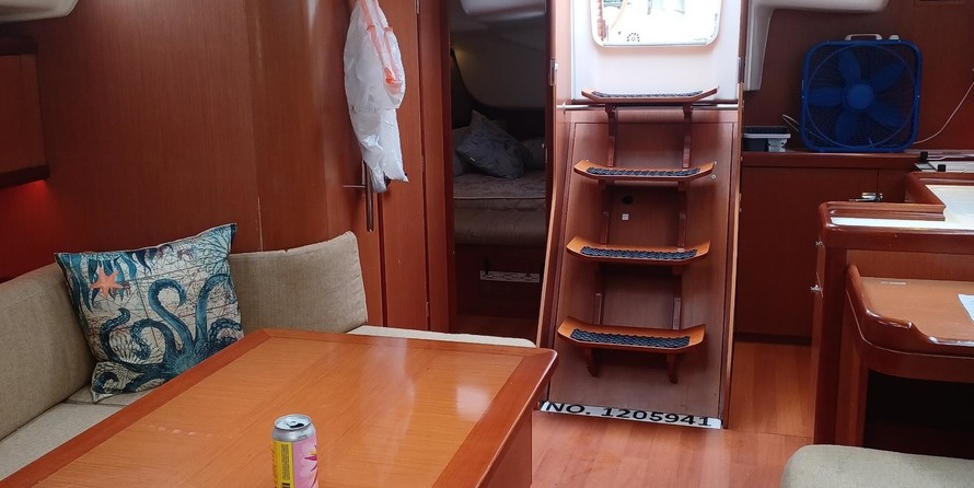 Beneteau Oceanis 40
