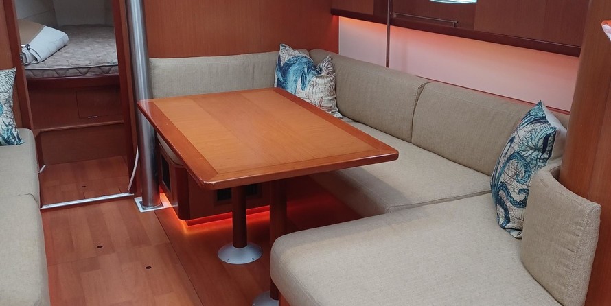 Beneteau Oceanis 40