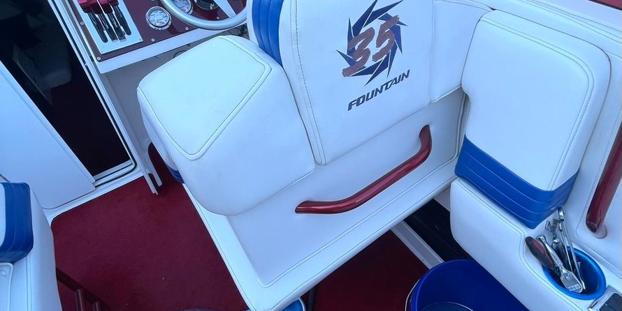 Fountain fountain 47 lightning