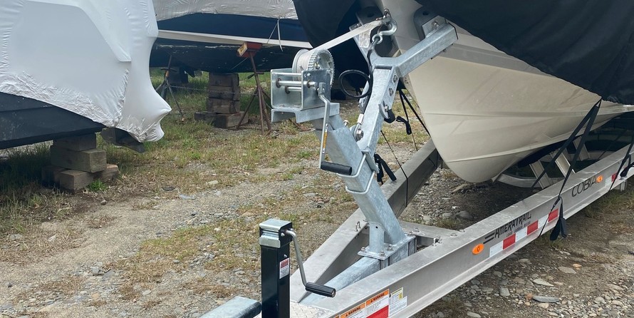 Cobia 217 center console