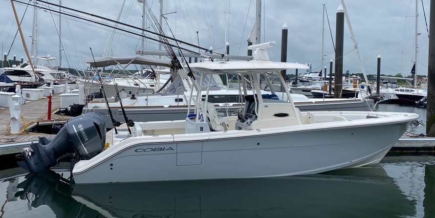 Cobia 217 center console