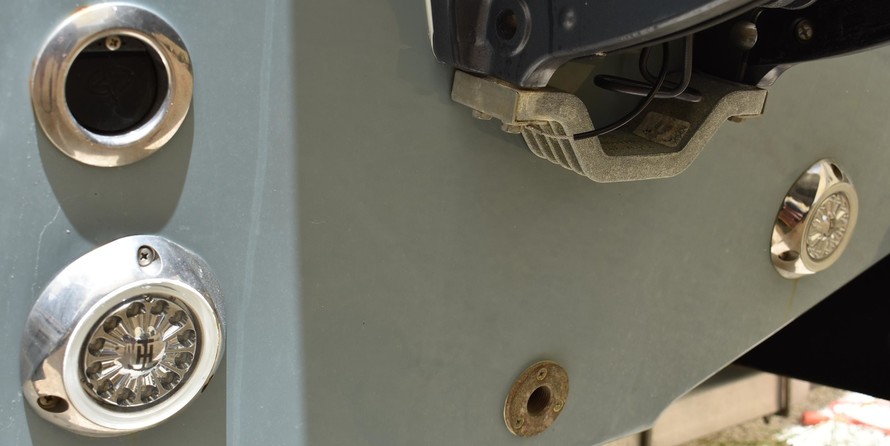 Sea Ray hunt ultra 211