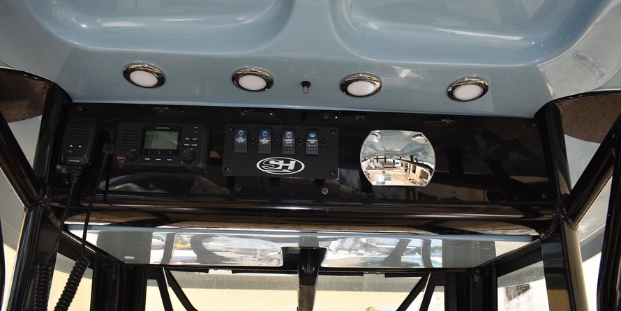 Sea Ray hunt ultra 211