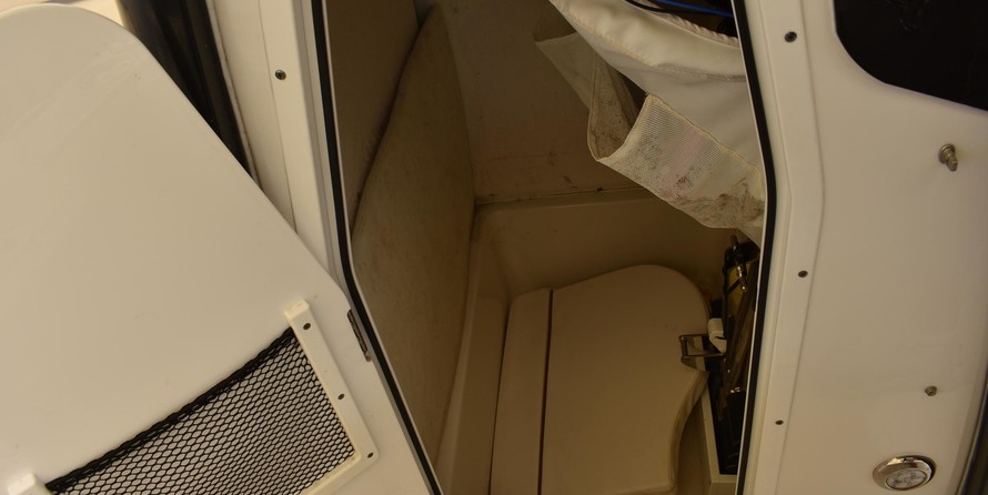 Sea Ray hunt ultra 211