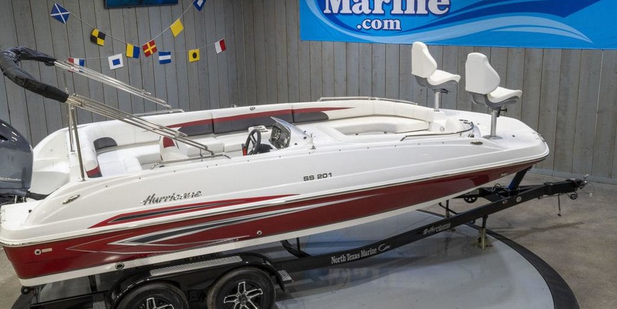 Hurricane 201 sundeck sport