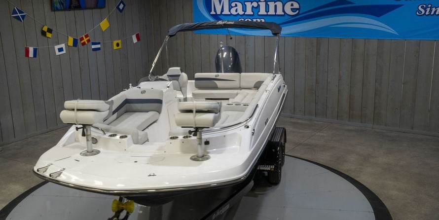 Hurricane 201 sundeck sport