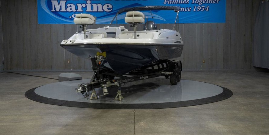 Hurricane 201 sundeck sport