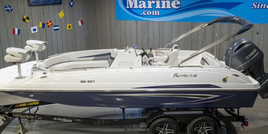 Hurricane 201 sundeck sport