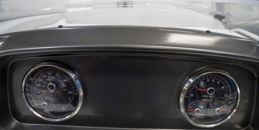 Hurricane 201 sundeck sport