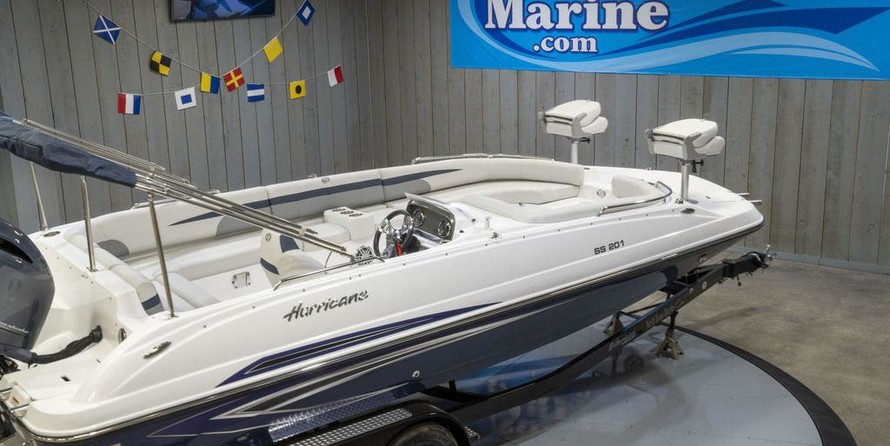 Hurricane 201 sundeck sport