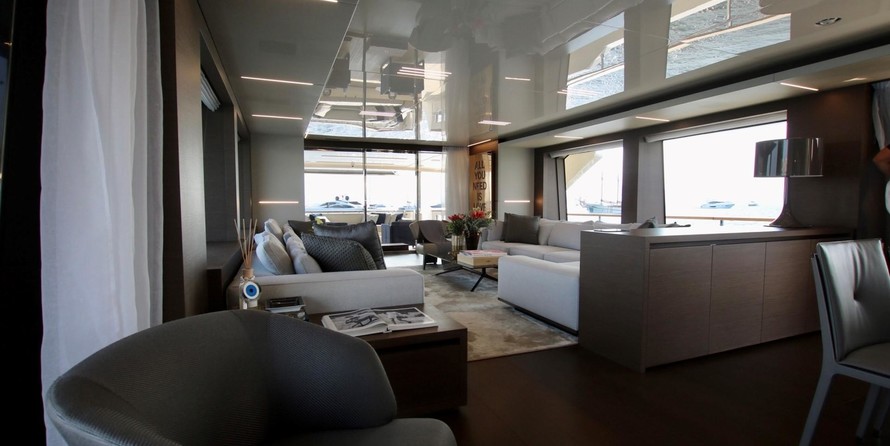 Custom Line Navetta 37