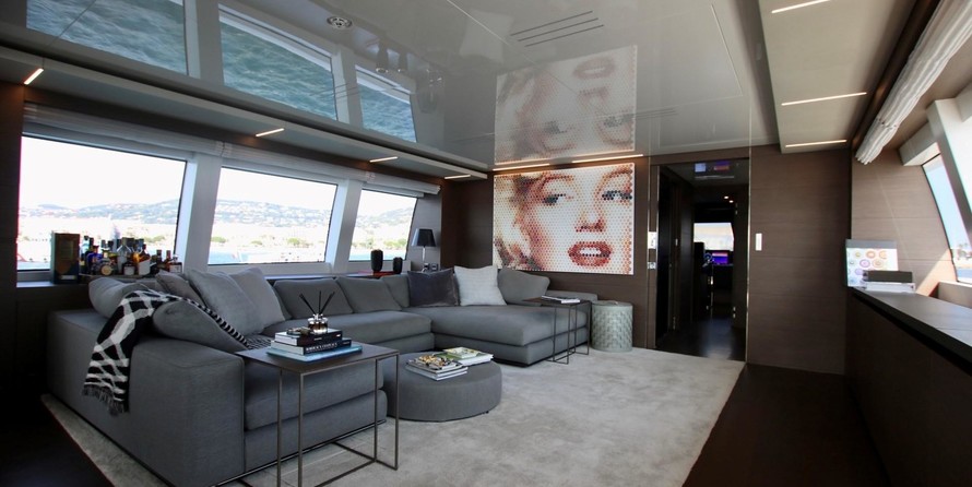 Custom Line Navetta 37