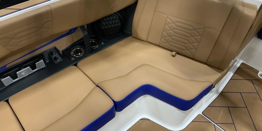 Malibu Wakesetter 25 LSV