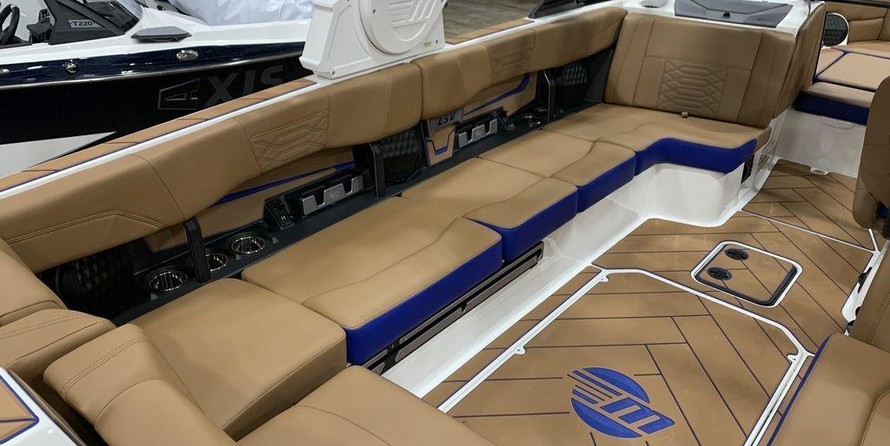 Malibu Wakesetter 25 LSV