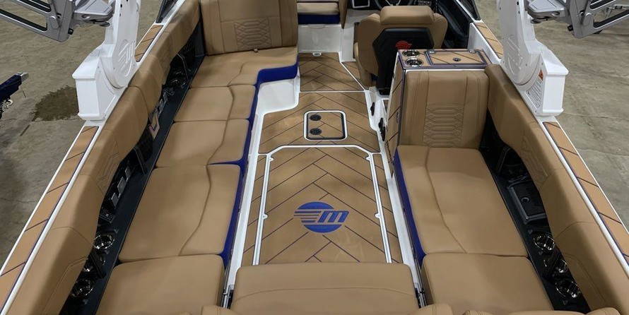 Malibu Wakesetter 25 LSV