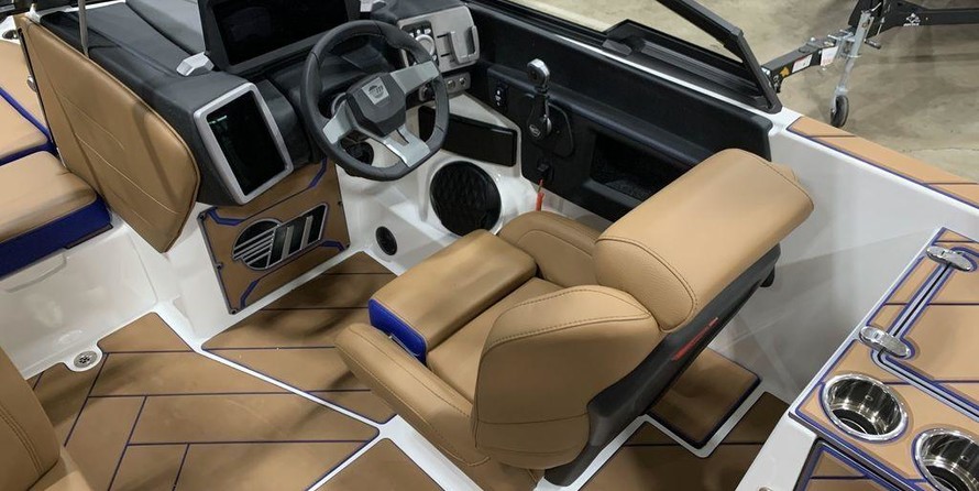 Malibu Wakesetter 25 LSV