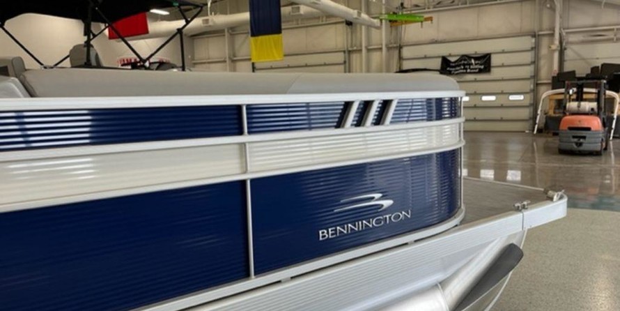 Bennington 24 sbrx